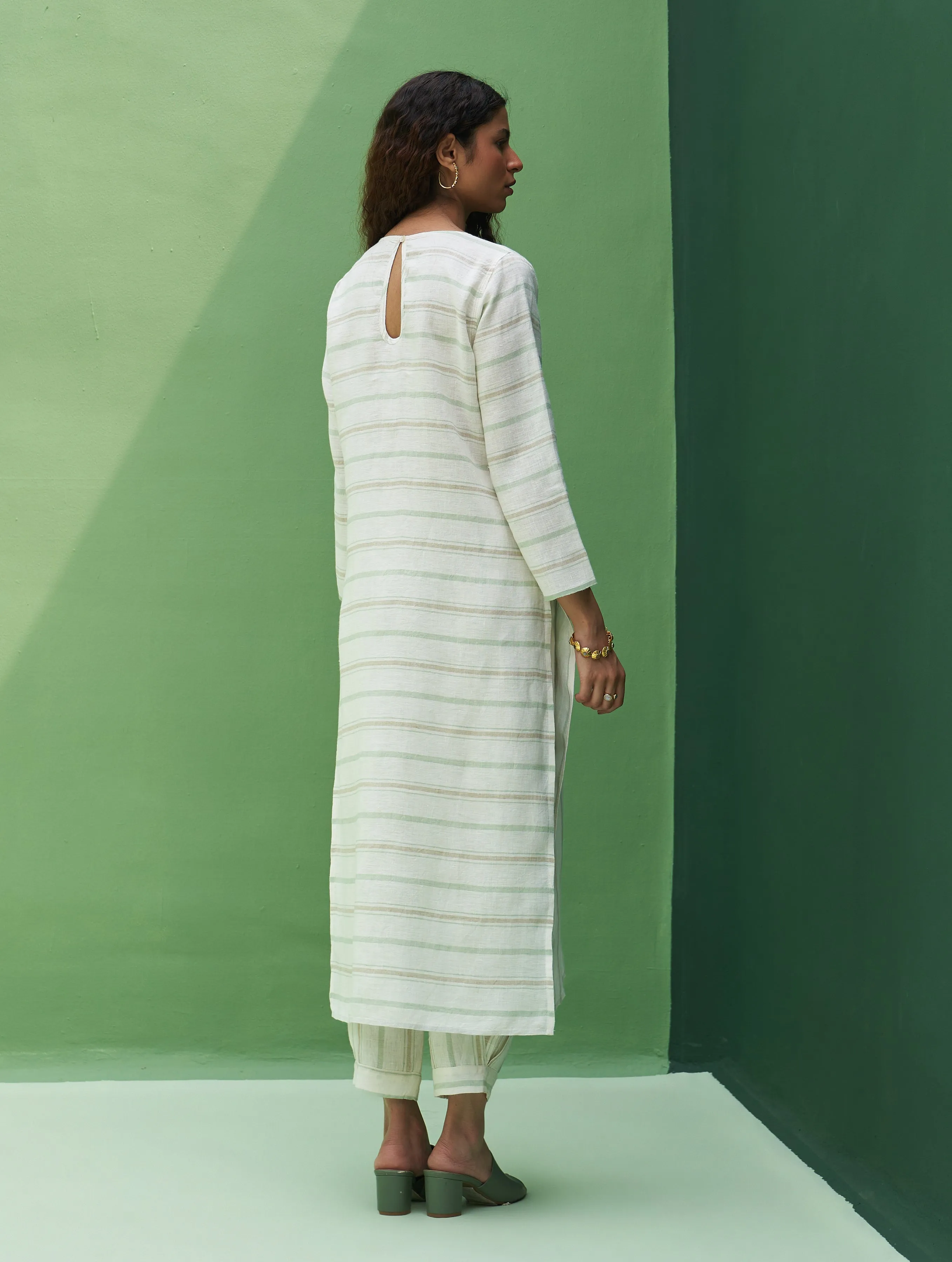 Eiko Striped Linen Kurta - Mint