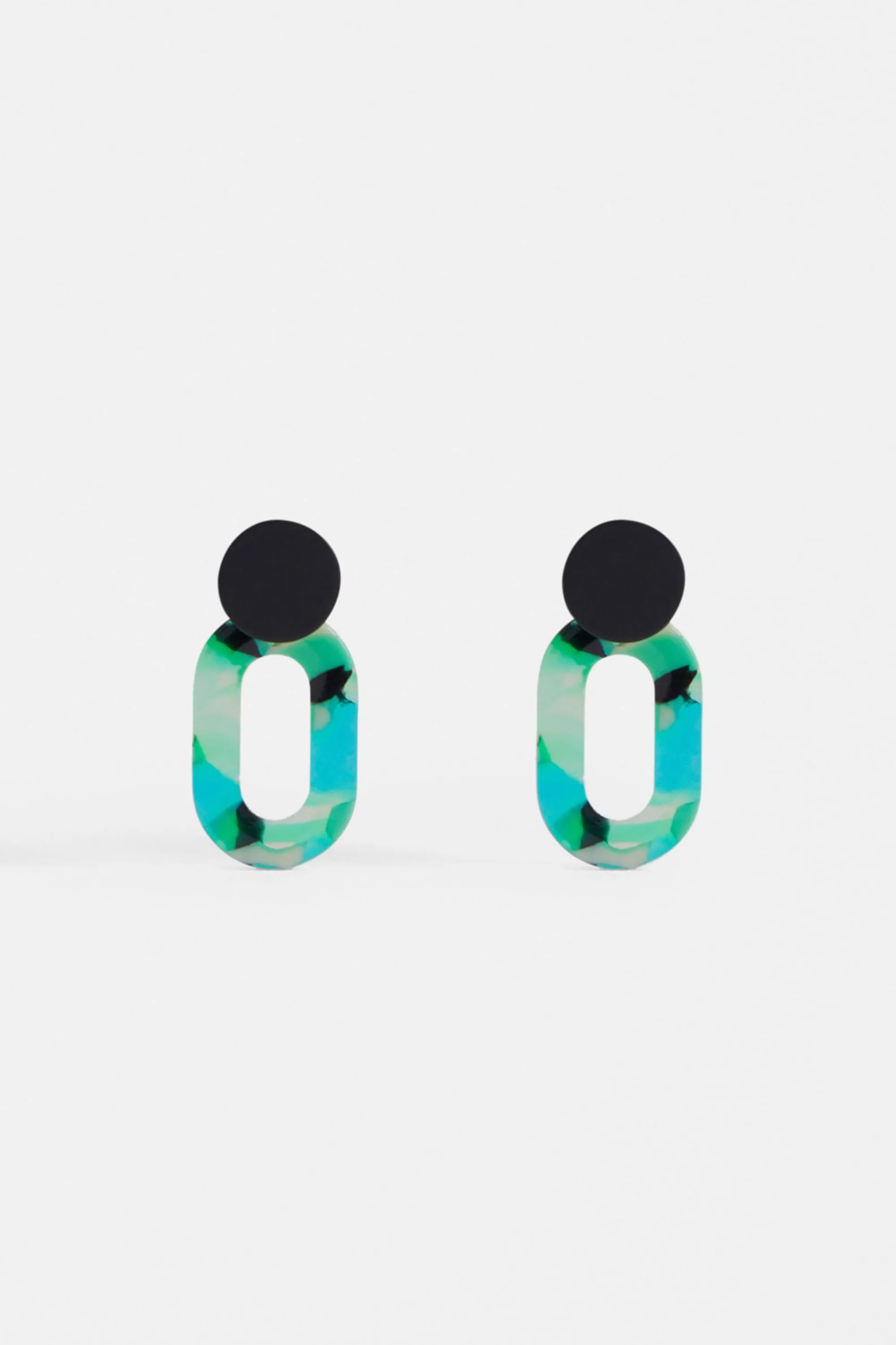 KEA EARRING - E0376