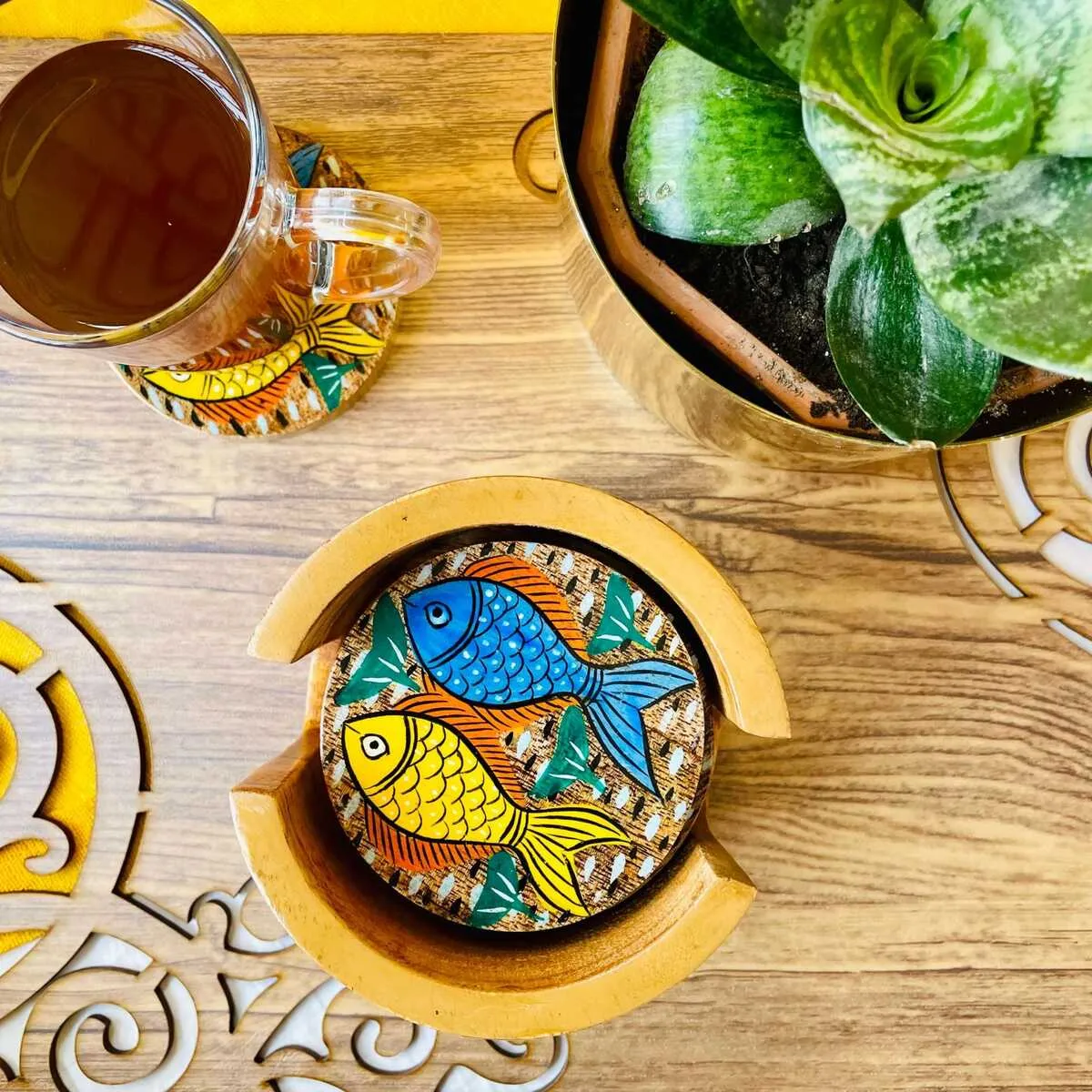 Neer Round Handcrafted Mango Wood Coaster with Holder (Set of 6)