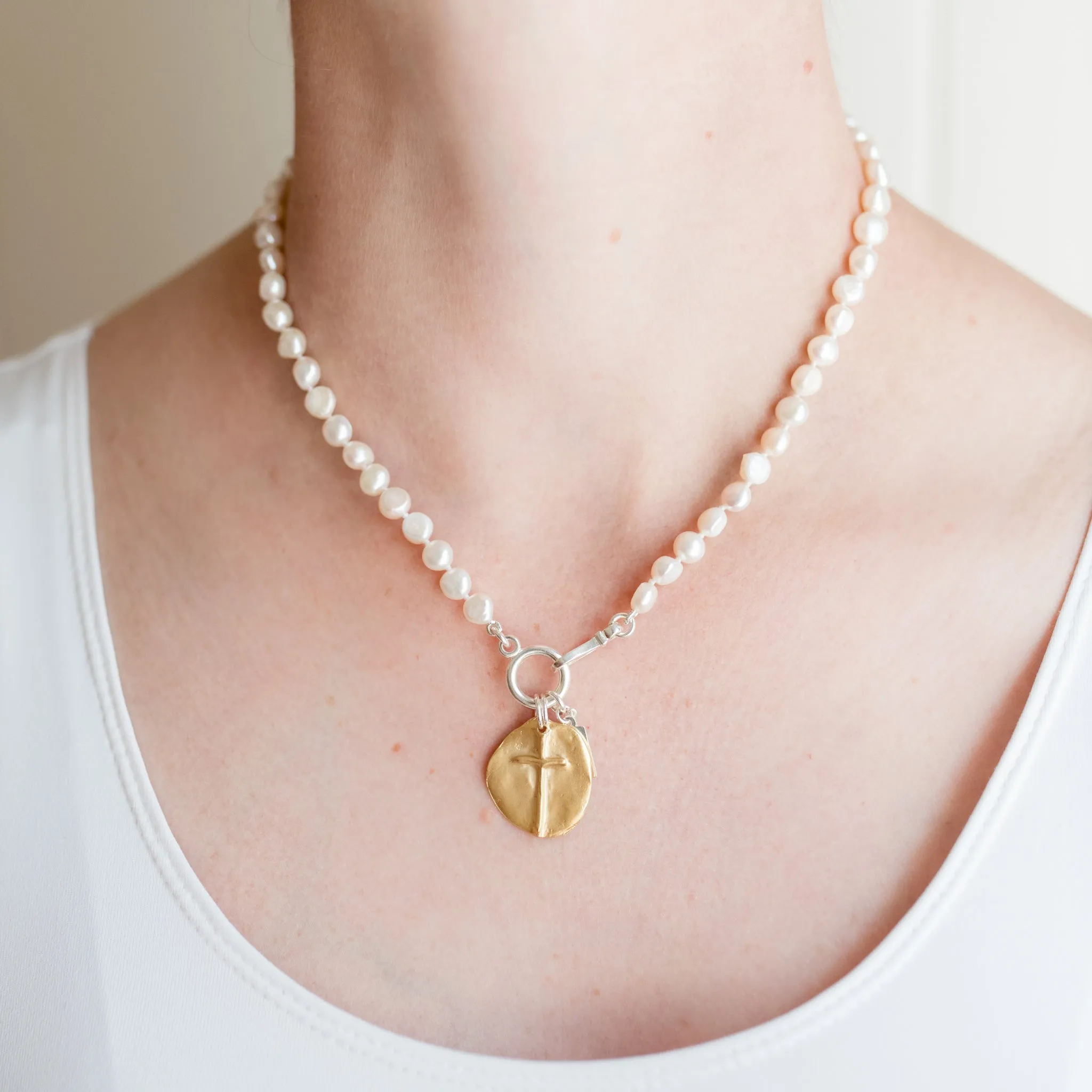 Sophie Gold Pearl Necklace | Reversible Gold Plated & Pearl Necklace | By Pearly Girls