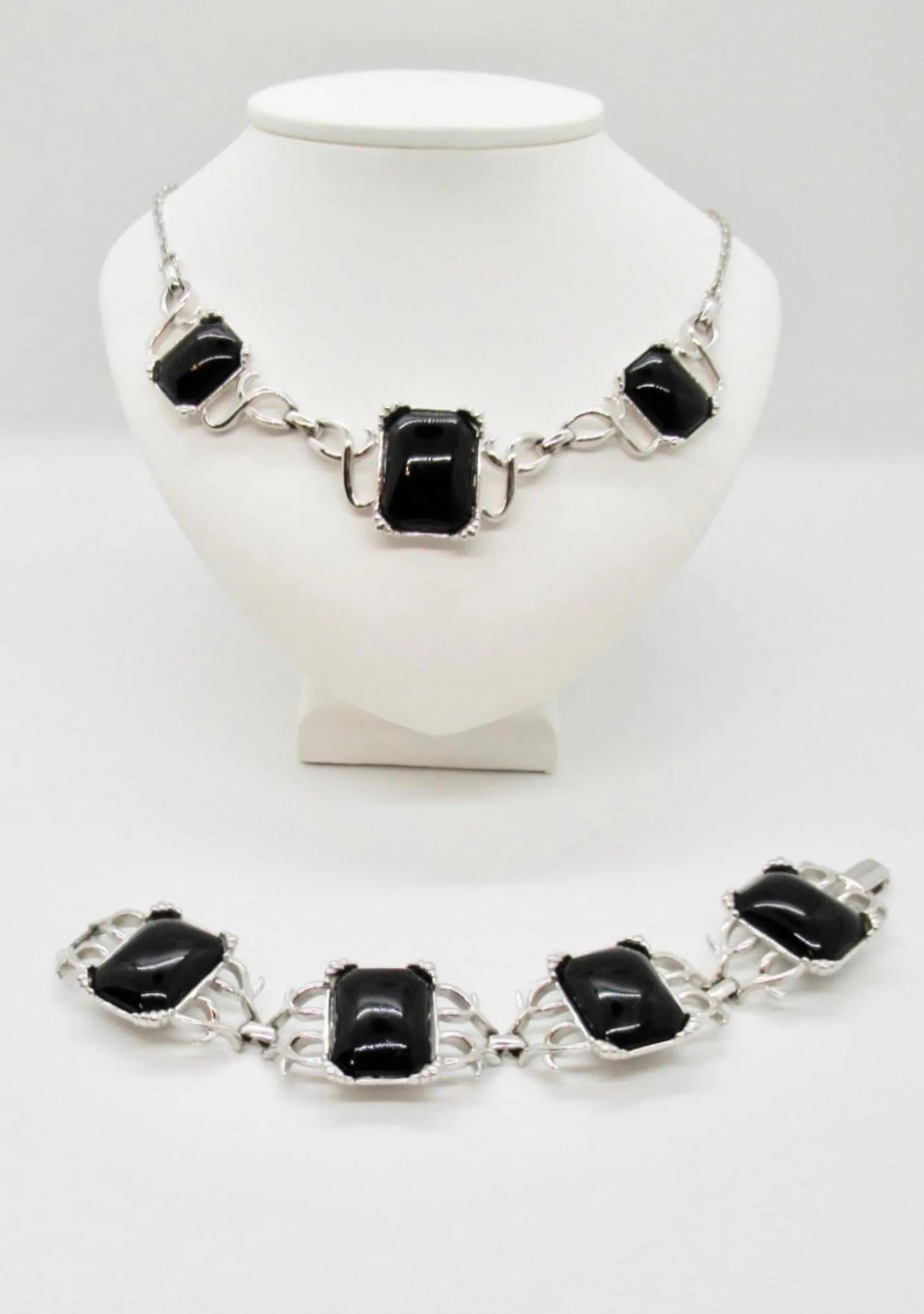 Striking Vintage Silver and Black Necklace and Bracelet Demi Parure