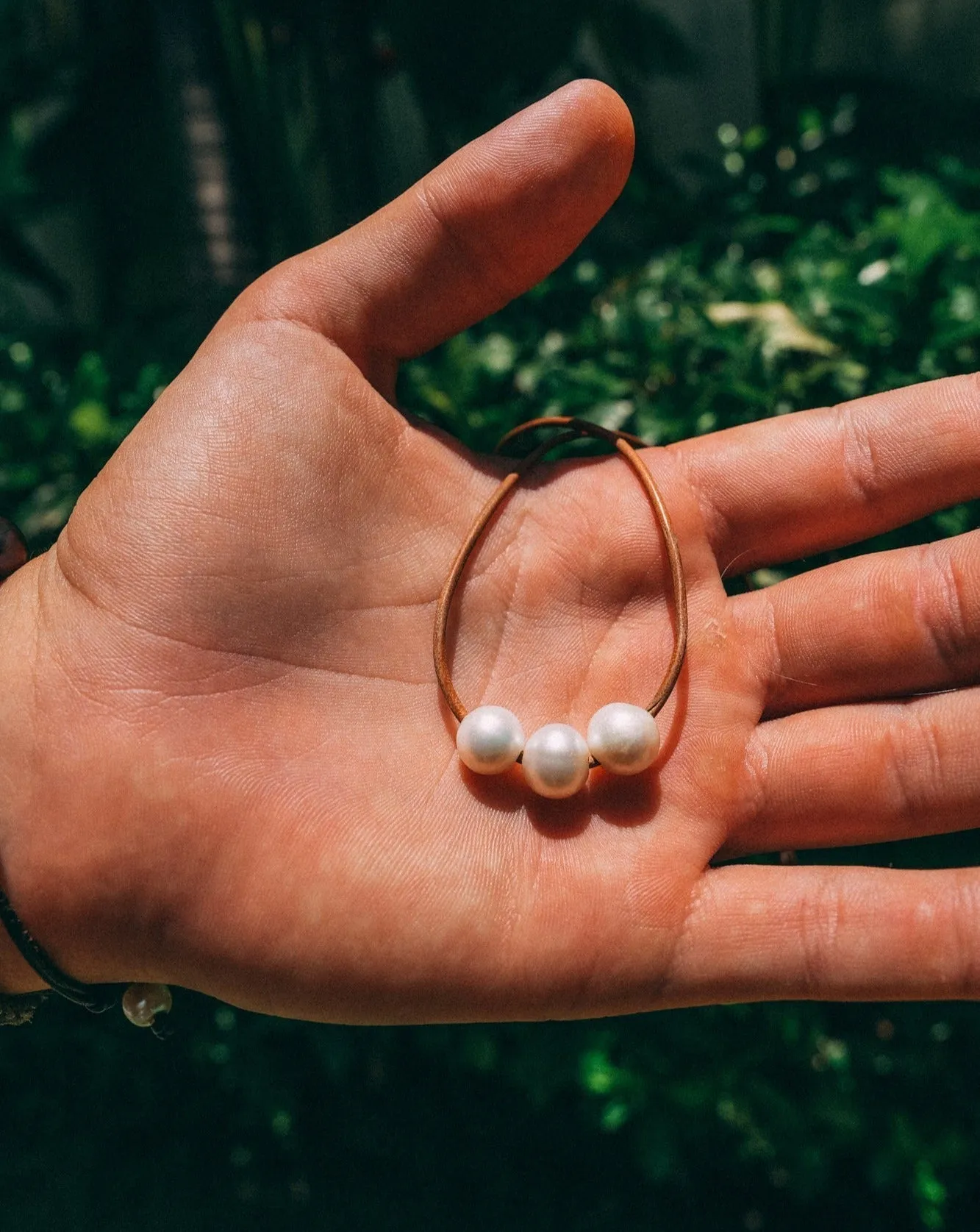 White Triple Pearl (unisex)